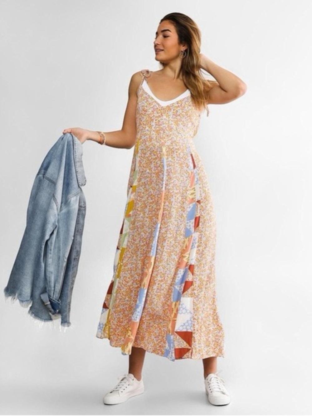 Billabong • Vintage Gal Patchwork FloralMaxi Dress - Picture 3 of 16